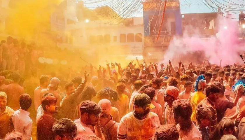 holi-celebrations-in-pushkar