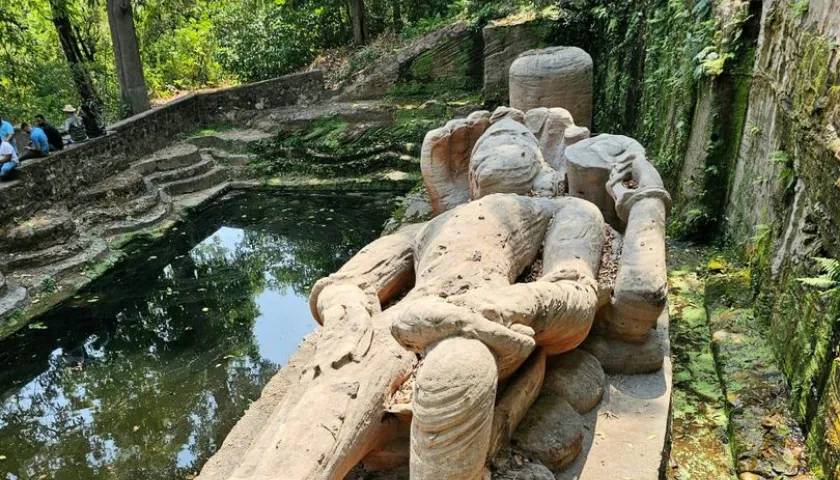 Lord Vishnu Sleeping Idol, Bandhavgarh