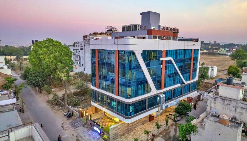 Hotel Pax Grand Blue, Udaipur