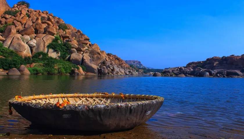 the-coracle-ride-tungabhadra-river-hampi